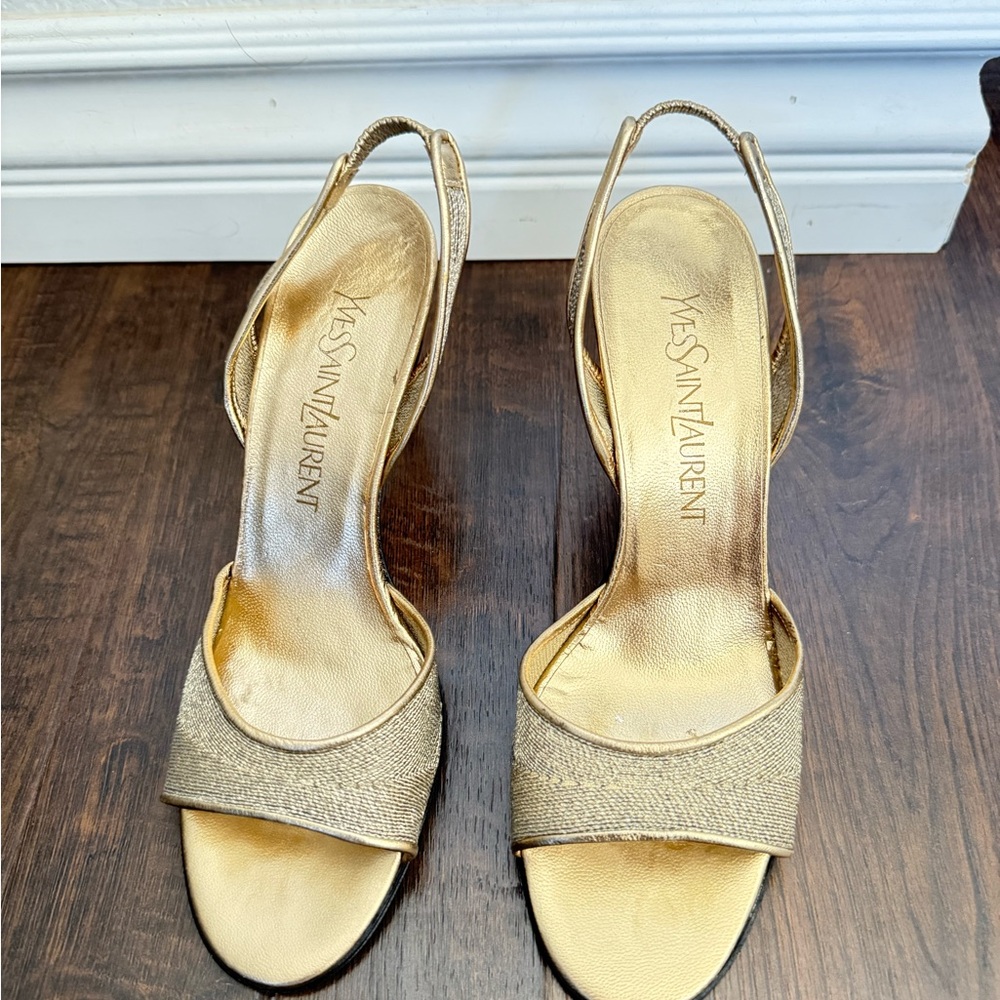 Yves Saint Laurent Elegant Gold Heels